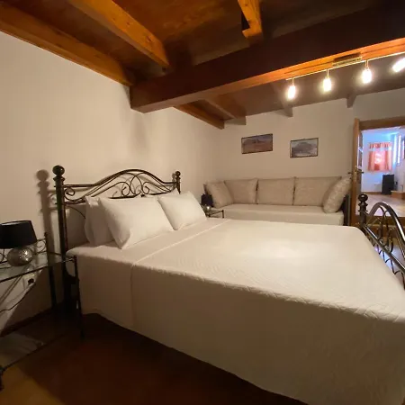 Guest house Pegasus House Corinth
